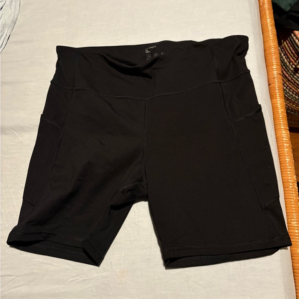 GAP Women's Black Bike Shorts
